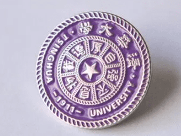 ?；胀瑢W會徽章